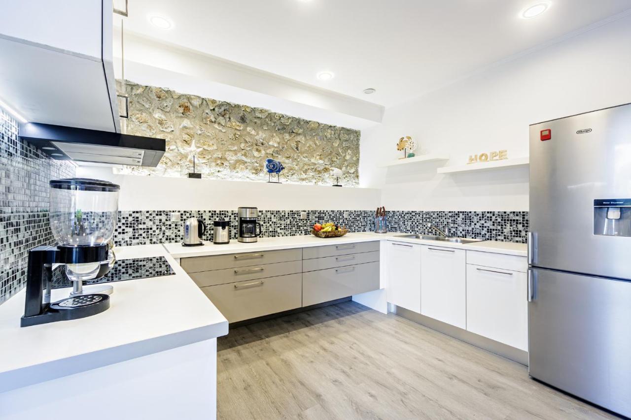 Filia Stone Villa Gouvia Ngoại thất bức ảnh